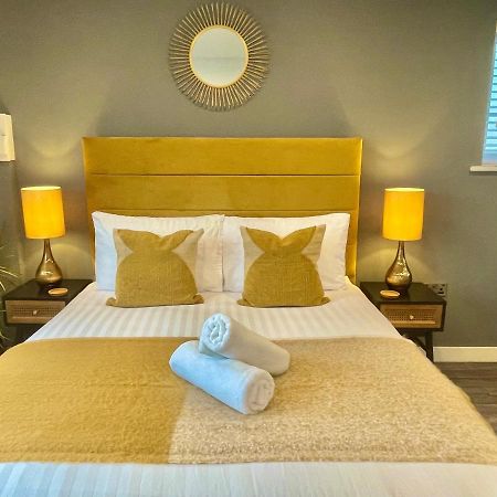 A Cozy Hideaway With Balcony - Close To Beach Bournemouth Luaran gambar