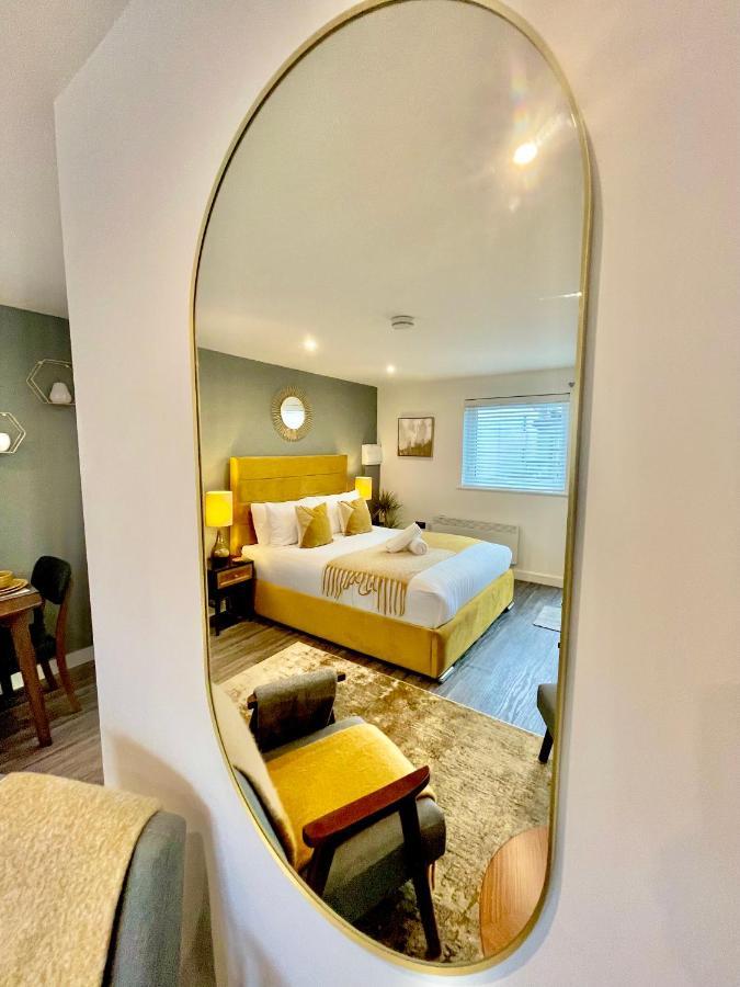 A Cozy Hideaway With Balcony - Close To Beach Bournemouth Luaran gambar