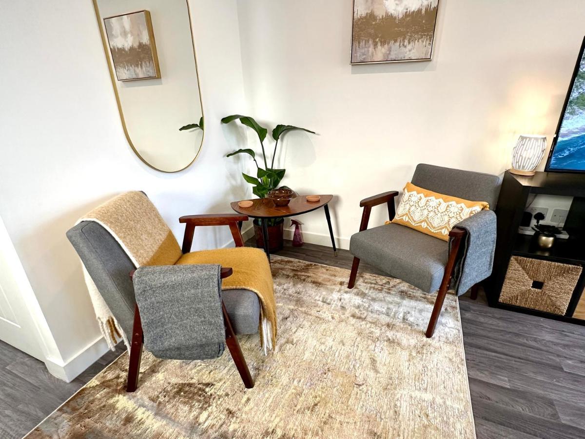 A Cozy Hideaway With Balcony - Close To Beach Bournemouth Luaran gambar